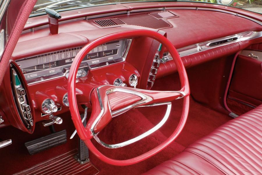Панель приборов Imperial Crown Convertible (SY1-M 925) 1962 года  (фото 10 из 23)